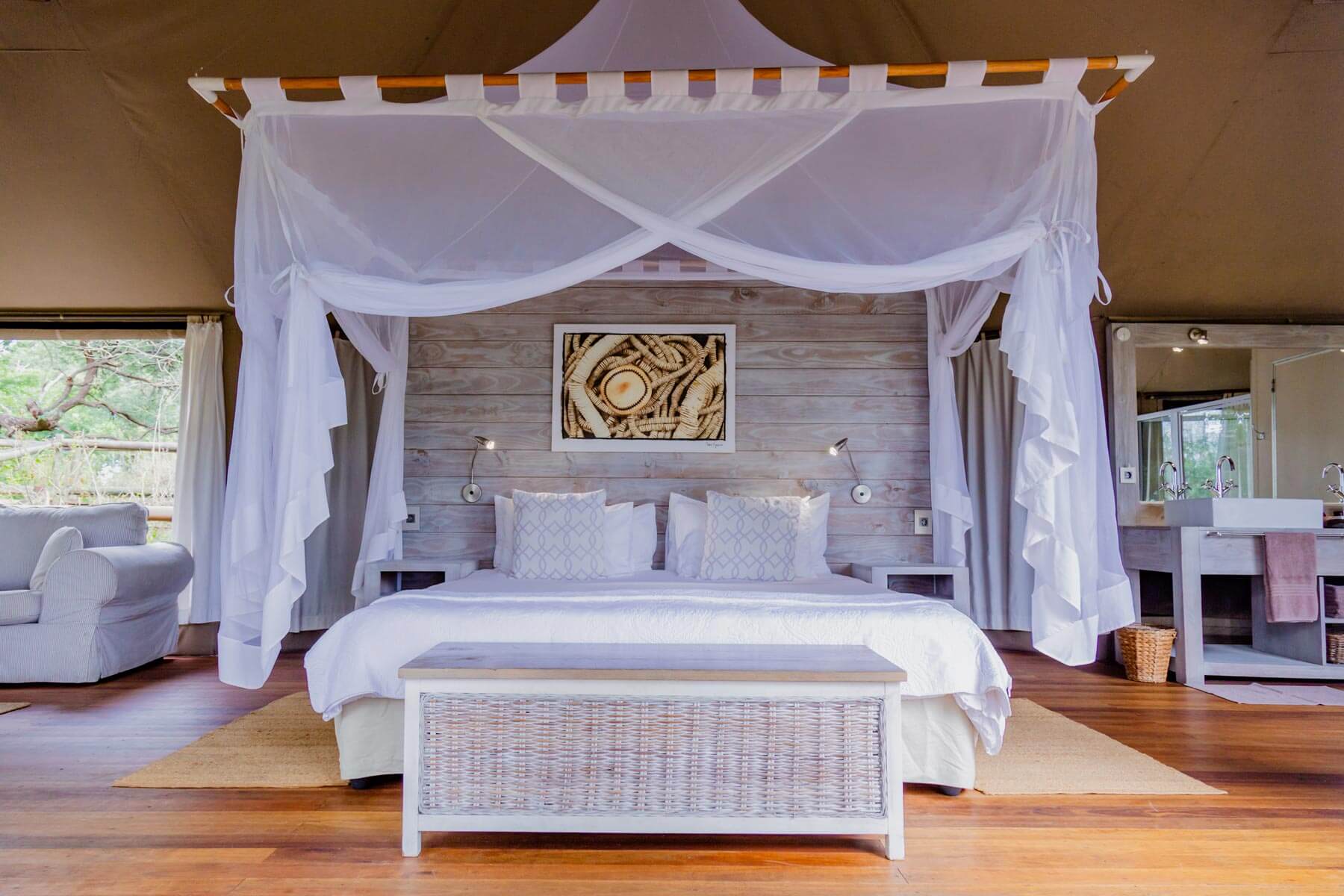 Nambwa Luxury Lodge Bedroom