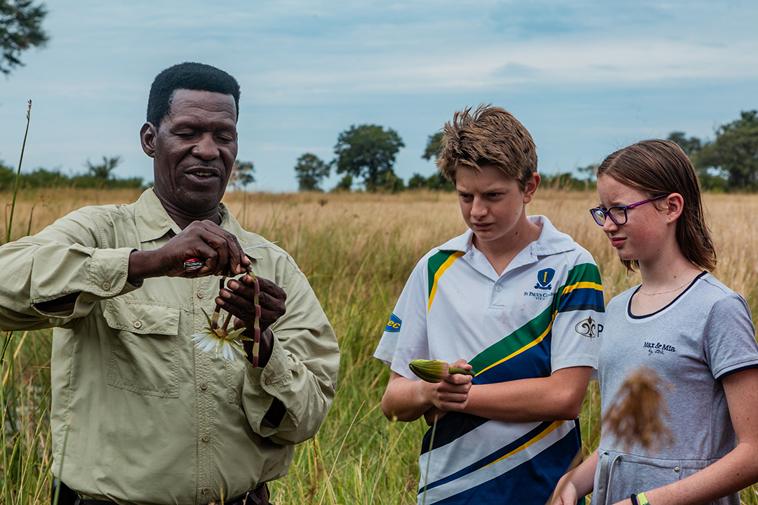African-Monarch-Lodges-Activities-Kids-On-Safari