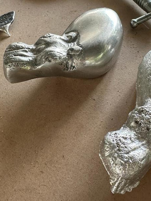 African Monarch Lodges Sijwa Boutique Aluminium Hippos