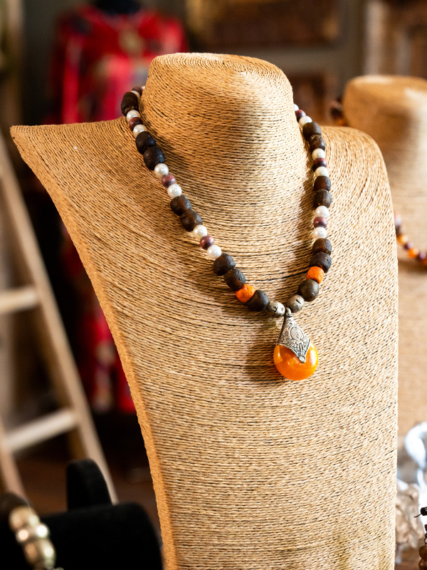 African Monarch Lodges Sijwa Boutique Necklace