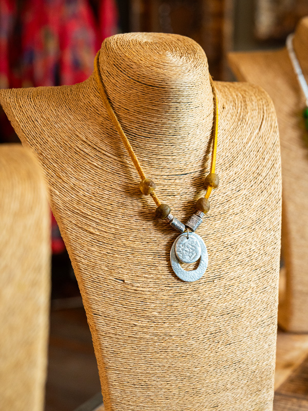 African Monarch Lodges Sijwa Boutique Necklace