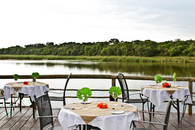 Hakusembe River Lodge