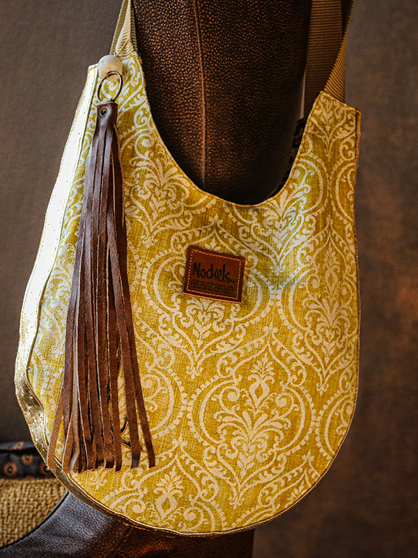 African Monarch Lodges Sijwa Boutique Nockels Bag