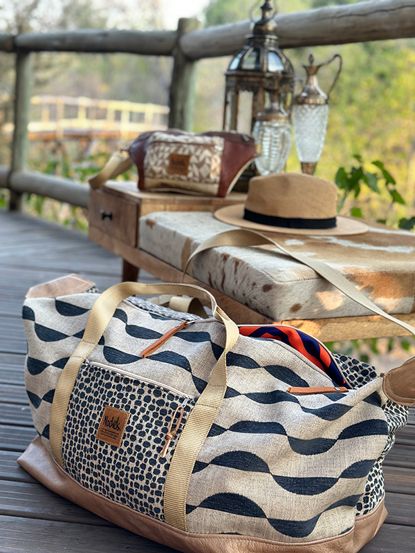 African Monarch Lodges Sijwa Boutique Nockels Bag
