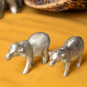 African Monarch Lodges Sijwa Boutique Aluminium Buffalo
