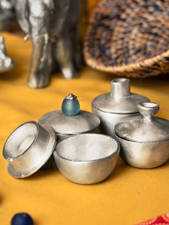 African Monarch Lodges Sijwa Boutique Aluminium Butter Dish