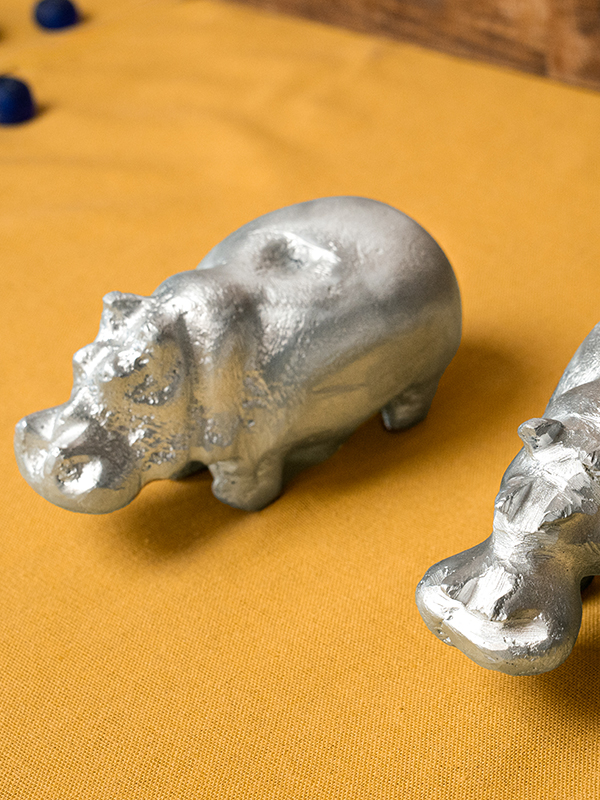African Monarch Lodges Sijwa Boutique Aluminium Hippo