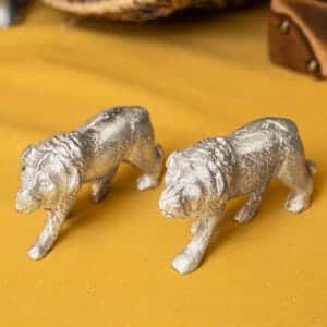 African Monarch Lodges Sijwa Boutique Aluminium Lions