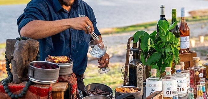African Monarch lodges - Kazile Island Logde dining