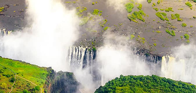 African Monarch Lodges Victoria Falls Tour